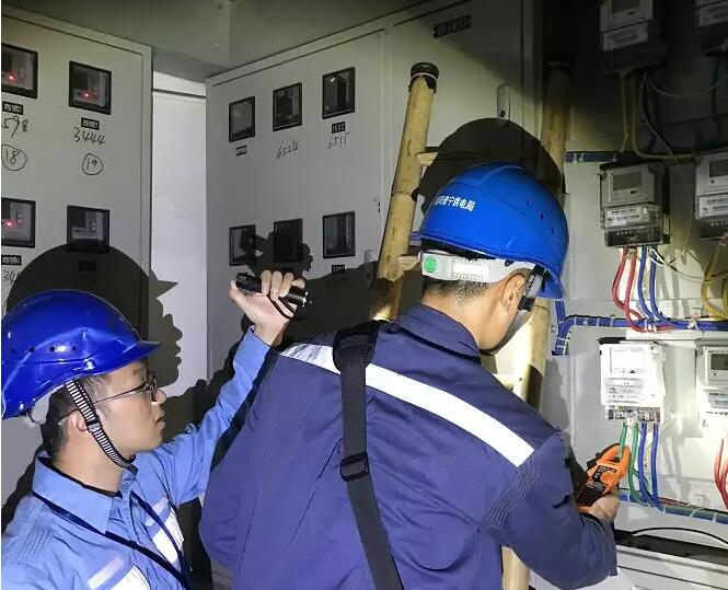 小區(qū)業(yè)主電表計(jì)量失常 偷電已被刑事拘留